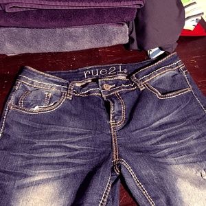Rue 21 Crop Capri Distressed Jeans